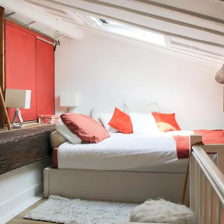 Apartment Beautiful Love Nest In The 17th *