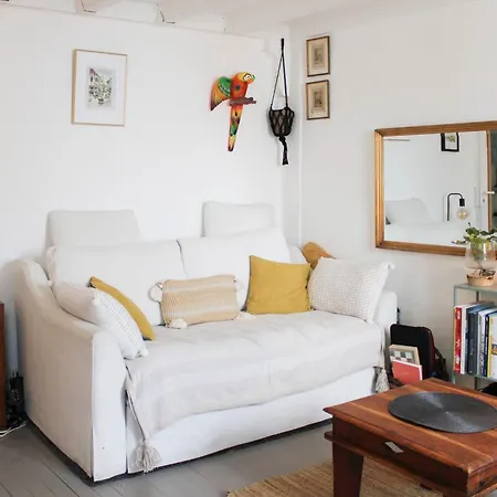 Beautiful Love Nest In The 17th Apartment