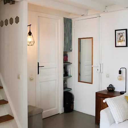 Apartment Beautiful Love Nest In The 17th